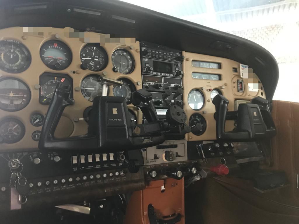 Cessna 182 RG – 1977