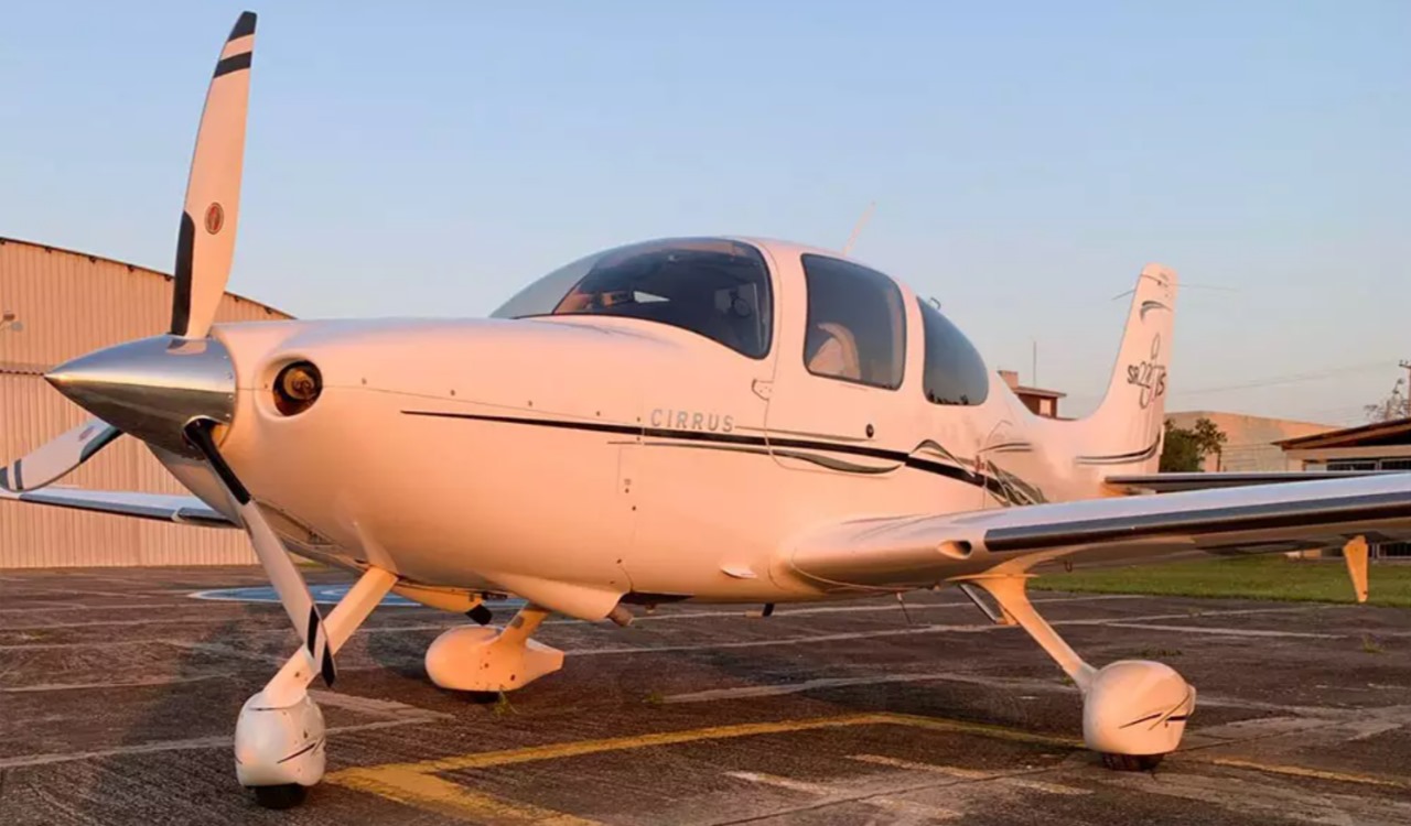 Cirrus SR22 – 2006